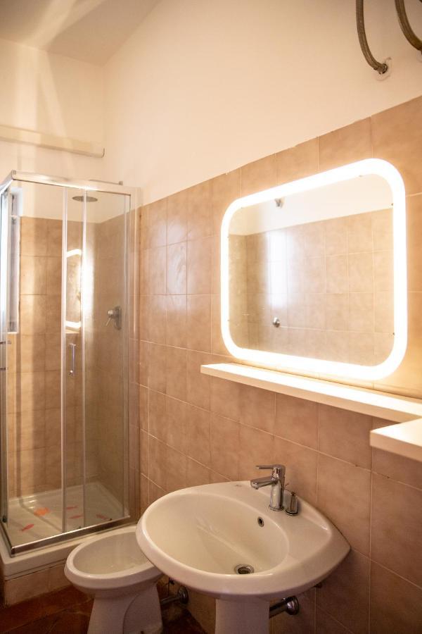 Апартаменты Unique Gem In Piazza Duomo Флоренция Экстерьер фото
